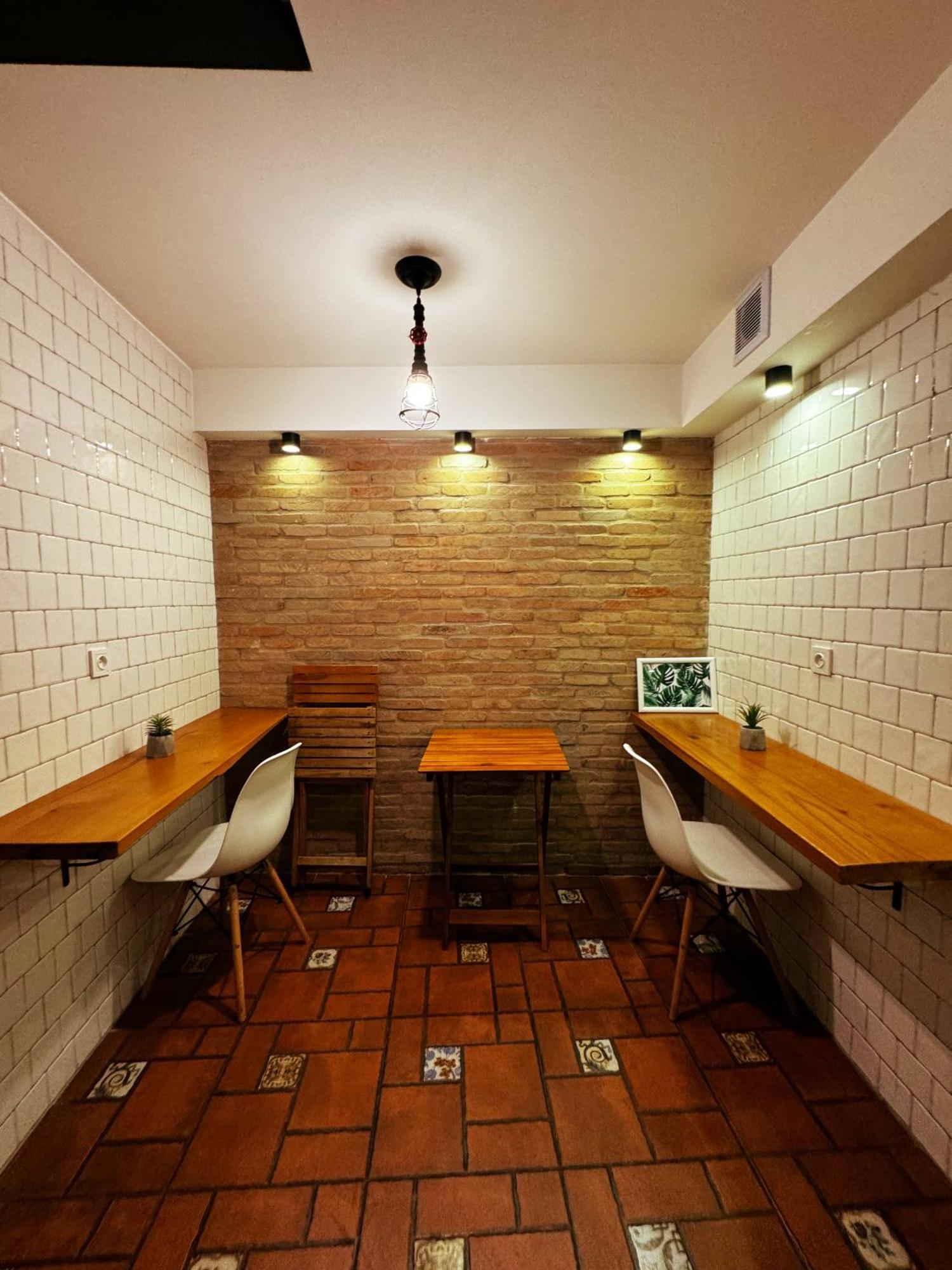 Hotel Classic Corner Тбілісі Екстер'єр фото